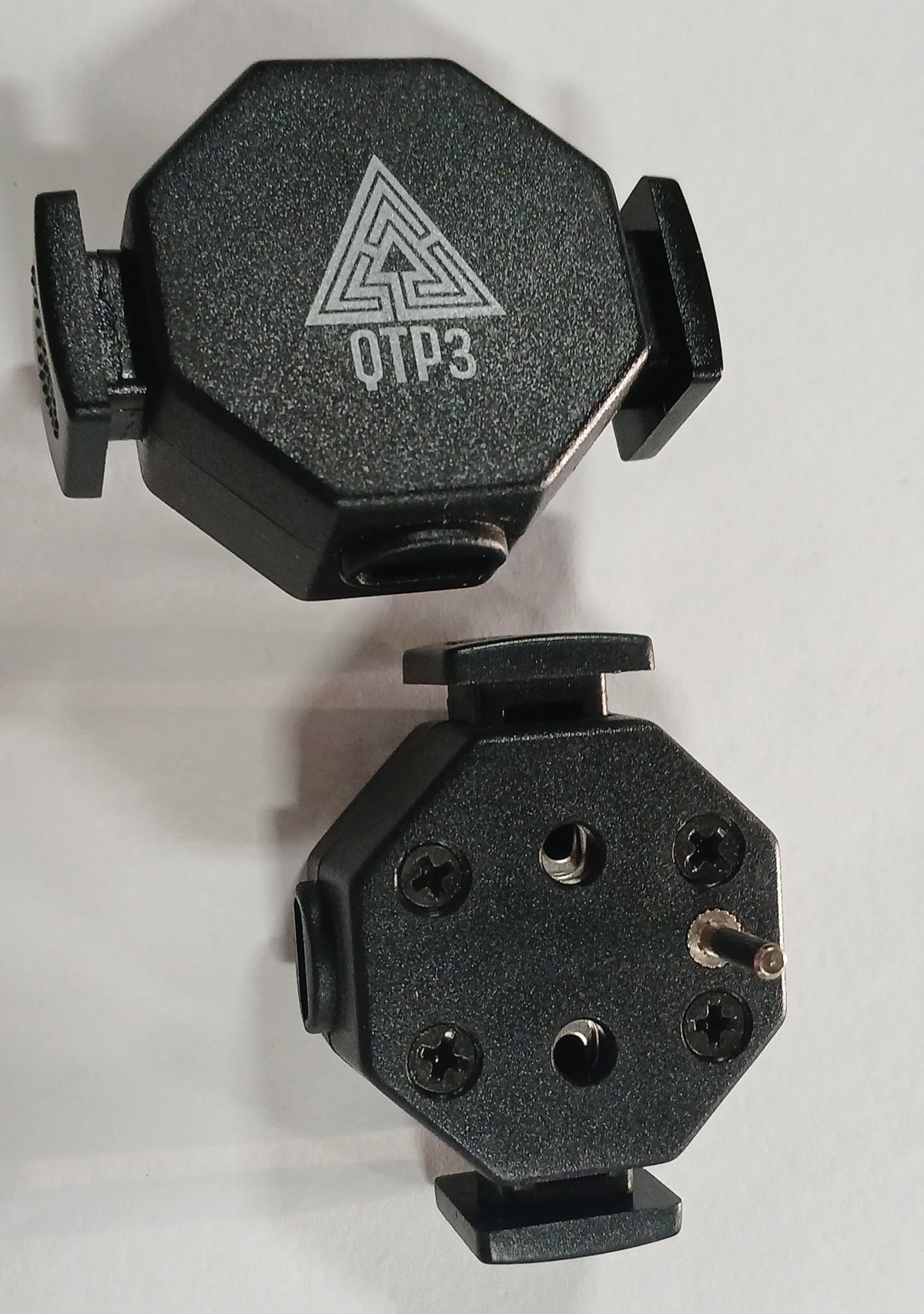 Quasar Science (QTP3) Lampholder socket (51 Available)