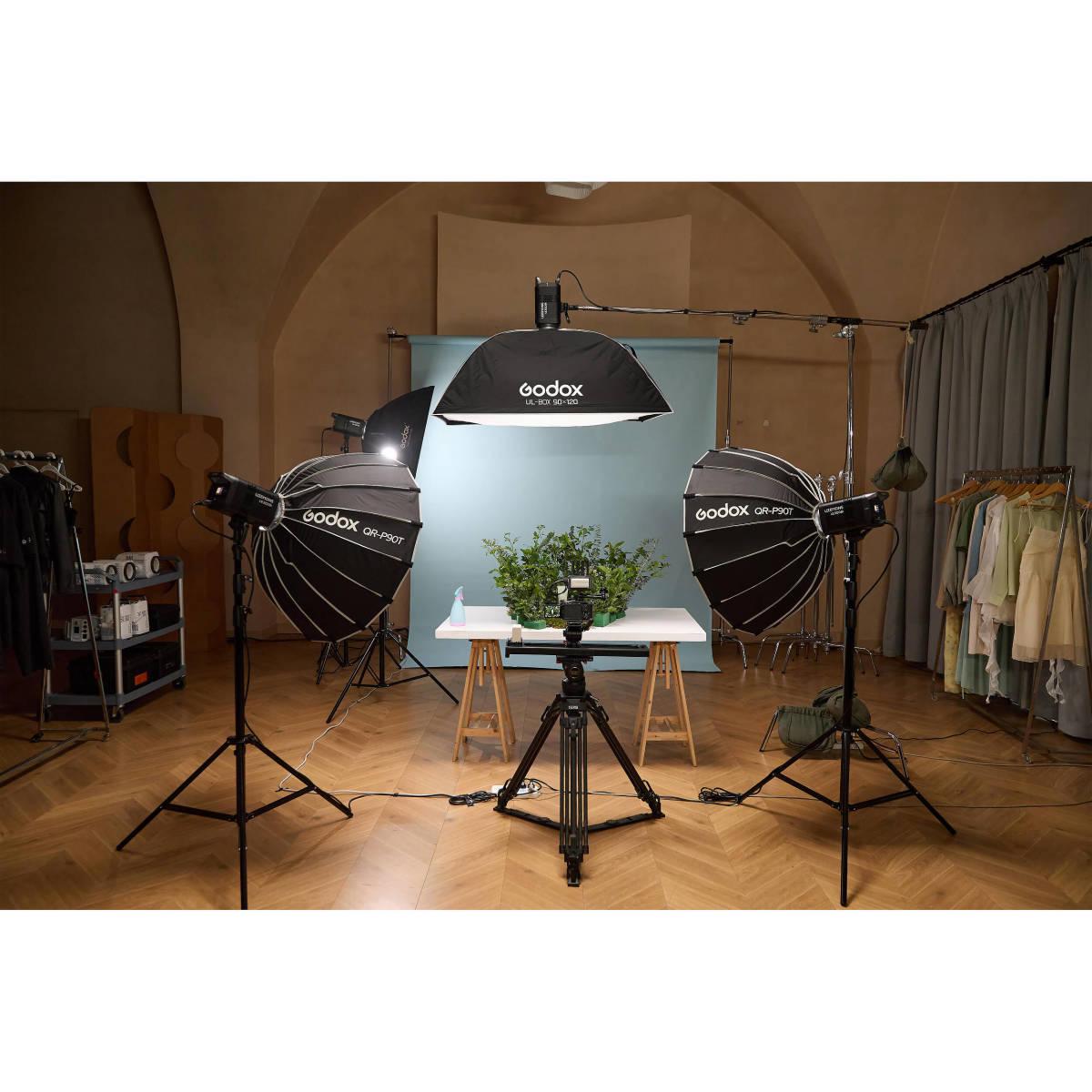 Godox Litemons LE300Bi Bi-Color LED Light (Black)
